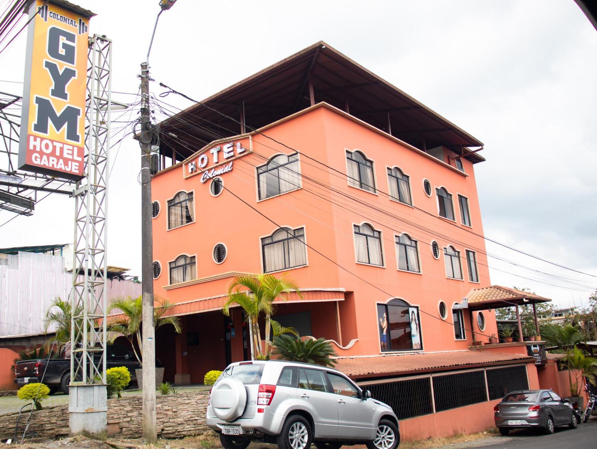 Hotel Colonial Puyo Esterno foto